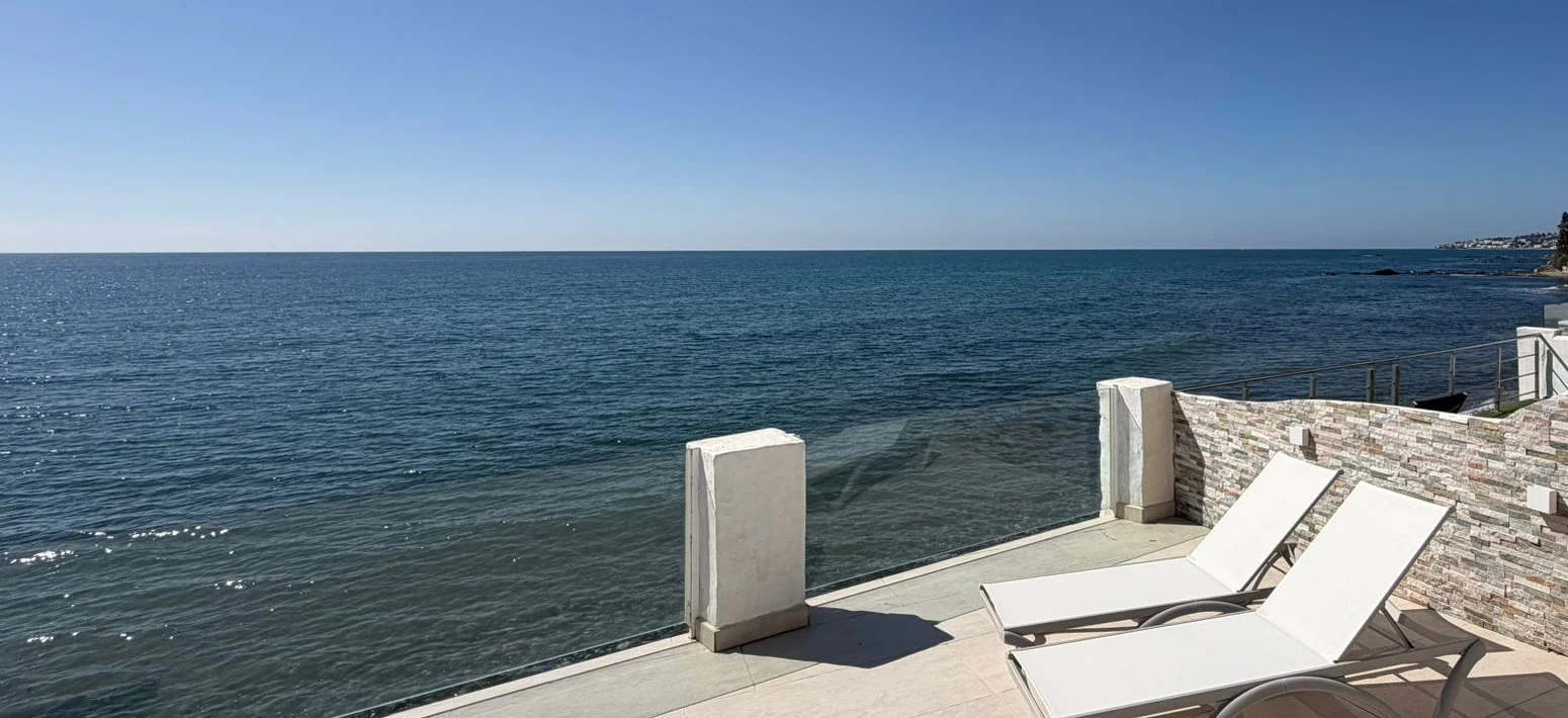 Casa Arena terrace overlooking the Mediterranean